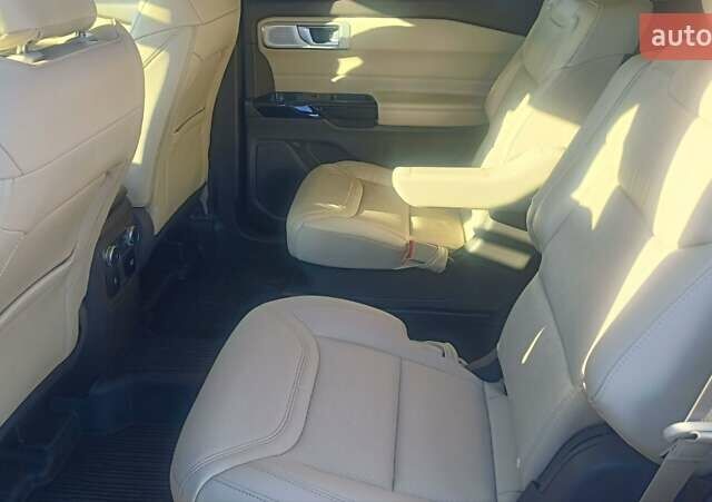 Сірий Форд Експлорер, об'ємом двигуна 3 л та пробігом 65 тис. км за 34000 $, фото 24 на Automoto.ua