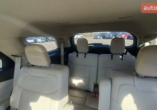 Сірий Форд Експлорер, об'ємом двигуна 3 л та пробігом 65 тис. км за 34000 $, фото 31 на Automoto.ua