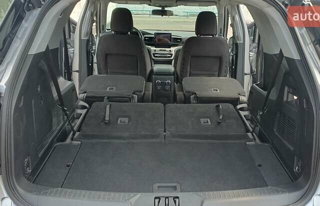 Серый Форд Эксплорер, объемом двигателя 2.26 л и пробегом 82 тыс. км за 28000 $, фото 41 на Automoto.ua