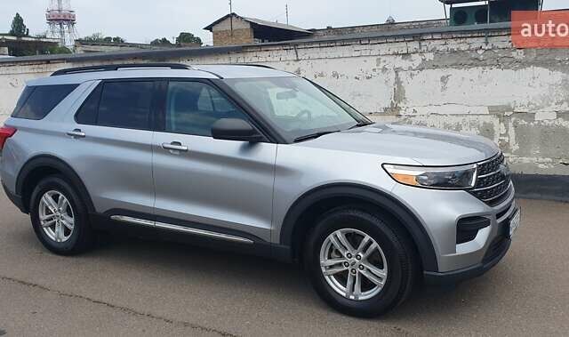 Серый Форд Эксплорер, объемом двигателя 2.26 л и пробегом 82 тыс. км за 28000 $, фото 3 на Automoto.ua