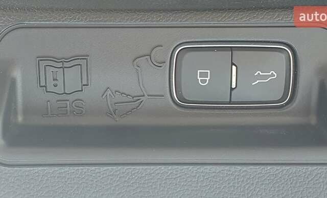 Серый Форд Эксплорер, объемом двигателя 2.26 л и пробегом 82 тыс. км за 28000 $, фото 49 на Automoto.ua