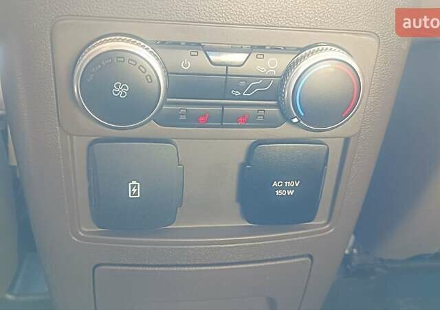 Сірий Форд Експлорер, об'ємом двигуна 3 л та пробігом 65 тис. км за 34000 $, фото 21 на Automoto.ua