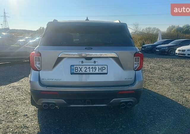 Сірий Форд Експлорер, об'ємом двигуна 3 л та пробігом 65 тис. км за 34000 $, фото 3 на Automoto.ua