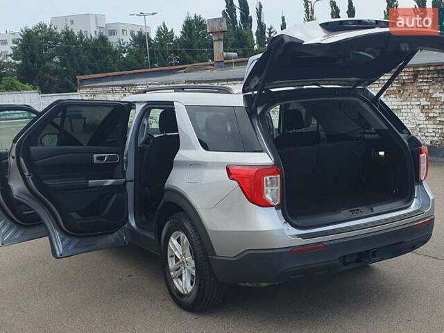 Серый Форд Эксплорер, объемом двигателя 2.26 л и пробегом 82 тыс. км за 28000 $, фото 24 на Automoto.ua