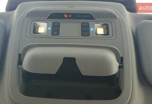 Серый Форд Эксплорер, объемом двигателя 2.26 л и пробегом 82 тыс. км за 28000 $, фото 36 на Automoto.ua