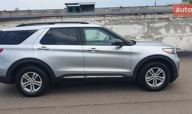 Серый Форд Эксплорер, объемом двигателя 2.26 л и пробегом 82 тыс. км за 28000 $, фото 4 на Automoto.ua