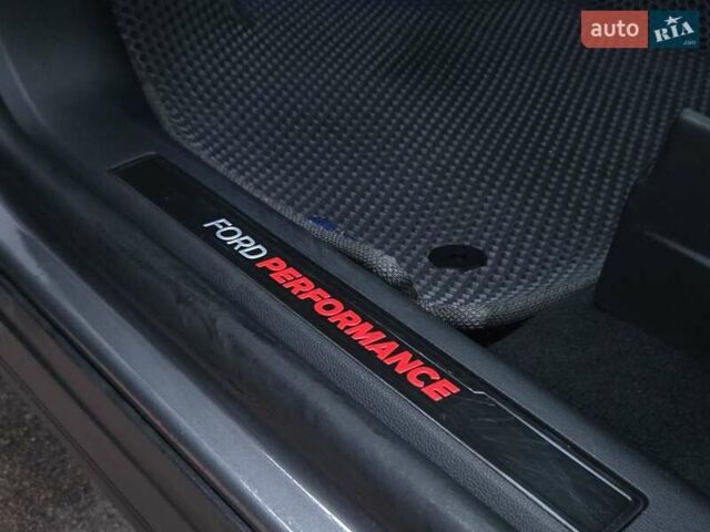 Серый Форд Эксплорер, объемом двигателя 3 л и пробегом 43 тыс. км за 39500 $, фото 30 на Automoto.ua