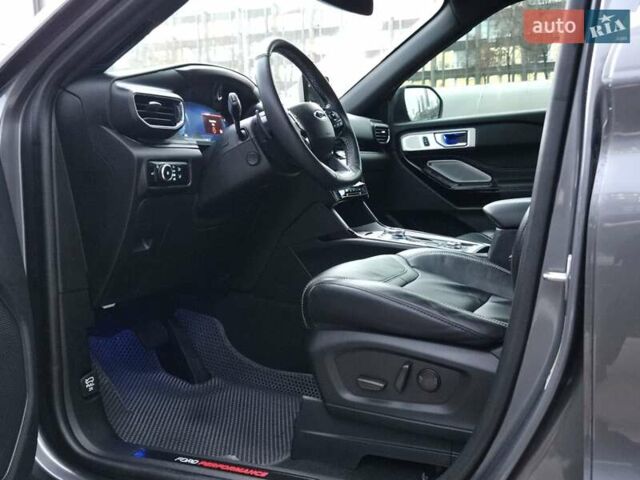 Серый Форд Эксплорер, объемом двигателя 3 л и пробегом 43 тыс. км за 39500 $, фото 7 на Automoto.ua