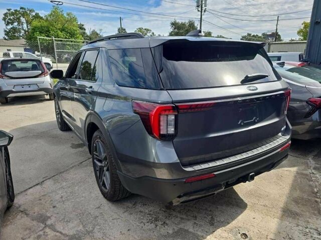 Сірий Форд Експлорер, об'ємом двигуна 0 л та пробігом 14 тис. км за 48000 $, фото 1 на Automoto.ua