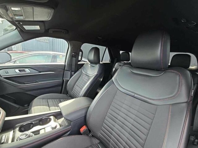 Сірий Форд Експлорер, об'ємом двигуна 0 л та пробігом 14 тис. км за 48000 $, фото 8 на Automoto.ua