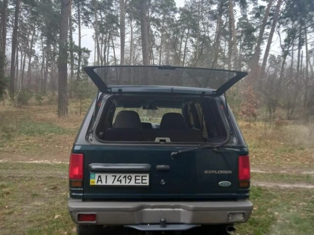 Синий Форд Эксплорер, объемом двигателя 4 л и пробегом 380 тыс. км за 3700 $, фото 2 на Automoto.ua