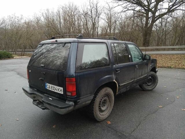 Синій Форд Експлорер, об'ємом двигуна 4 л та пробігом 250 тис. км за 1600 $, фото 2 на Automoto.ua