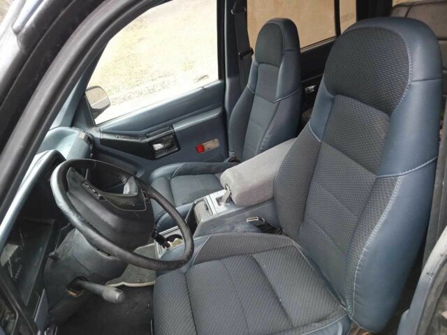 Синій Форд Експлорер, об'ємом двигуна 4 л та пробігом 250 тис. км за 1600 $, фото 6 на Automoto.ua