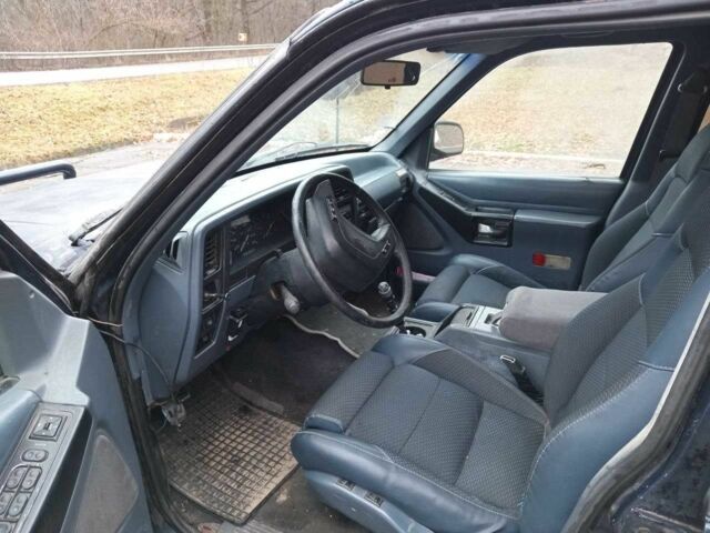 Синій Форд Експлорер, об'ємом двигуна 4 л та пробігом 250 тис. км за 1600 $, фото 5 на Automoto.ua