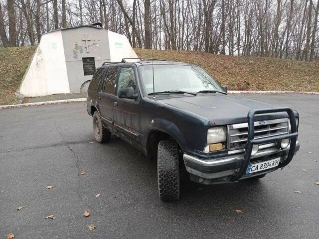 Синій Форд Експлорер, об'ємом двигуна 4 л та пробігом 250 тис. км за 1600 $, фото 1 на Automoto.ua