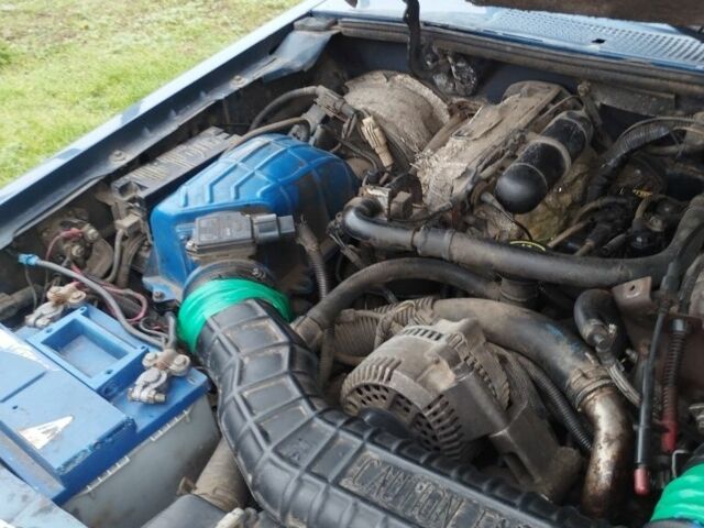 Синий Форд Эксплорер, объемом двигателя 0 л и пробегом 380 тыс. км за 2800 $, фото 7 на Automoto.ua