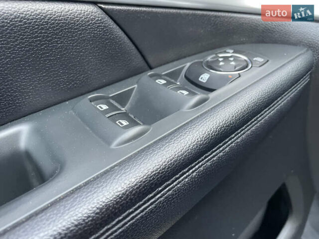 Синій Форд Експлорер, об'ємом двигуна 3.5 л та пробігом 205 тис. км за 16900 $, фото 39 на Automoto.ua