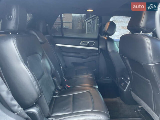 Синій Форд Експлорер, об'ємом двигуна 3.5 л та пробігом 205 тис. км за 16900 $, фото 63 на Automoto.ua