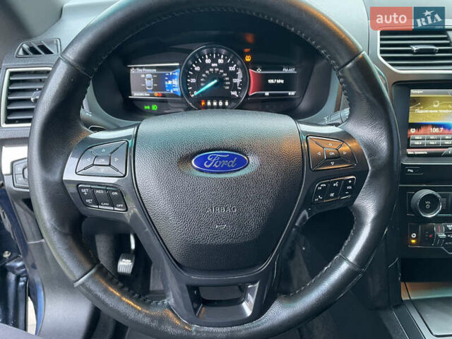 Синій Форд Експлорер, об'ємом двигуна 3.5 л та пробігом 205 тис. км за 16900 $, фото 51 на Automoto.ua