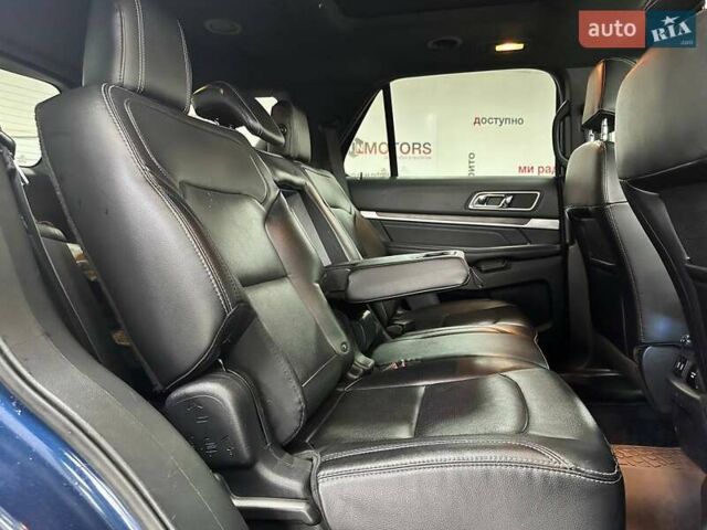 Синій Форд Експлорер, об'ємом двигуна 3.5 л та пробігом 232 тис. км за 15490 $, фото 40 на Automoto.ua