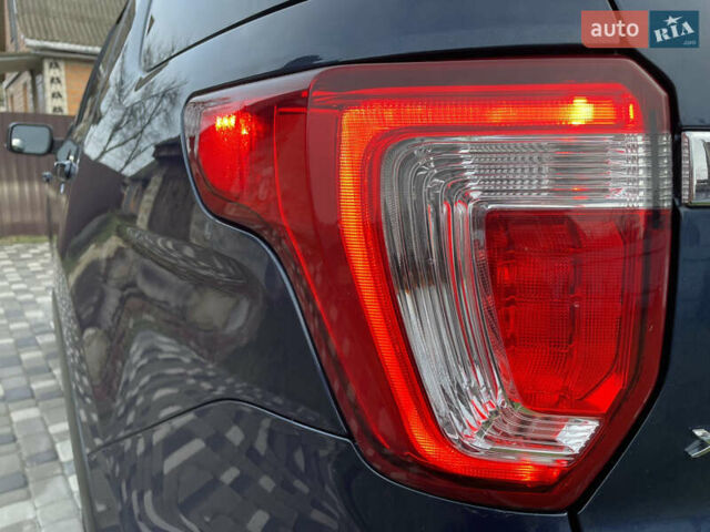 Синій Форд Експлорер, об'ємом двигуна 3.5 л та пробігом 205 тис. км за 16900 $, фото 29 на Automoto.ua