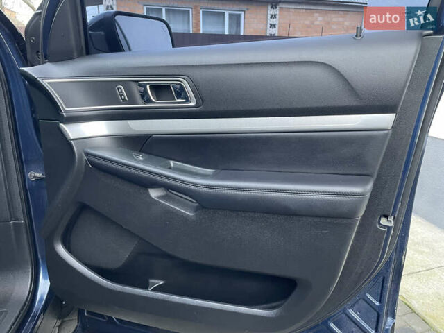 Синій Форд Експлорер, об'ємом двигуна 3.5 л та пробігом 205 тис. км за 16900 $, фото 45 на Automoto.ua