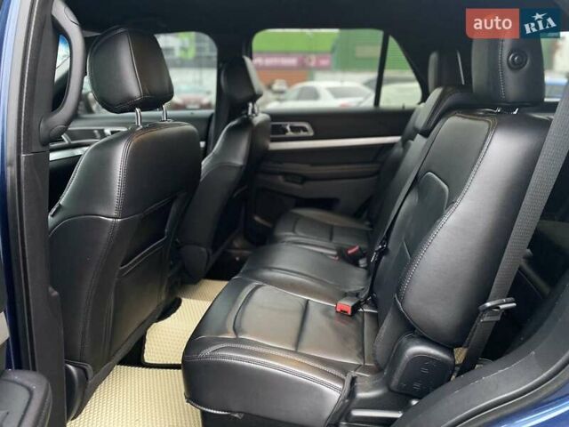 Синий Форд Эксплорер, объемом двигателя 2.3 л и пробегом 123 тыс. км за 14800 $, фото 8 на Automoto.ua