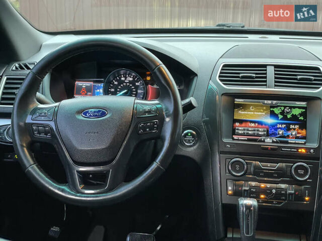 Синій Форд Експлорер, об'ємом двигуна 3.5 л та пробігом 205 тис. км за 16900 $, фото 44 на Automoto.ua