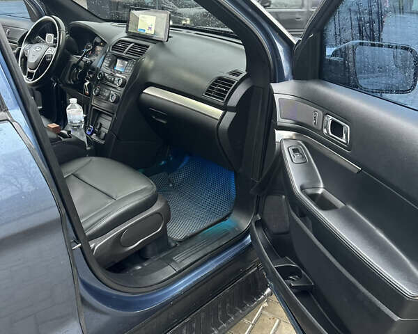 Синій Форд Експлорер, об'ємом двигуна 3.7 л та пробігом 249 тис. км за 15500 $, фото 11 на Automoto.ua