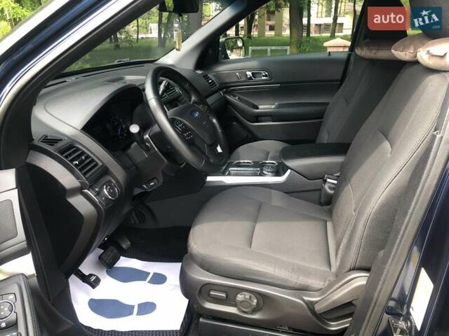 Синій Форд Експлорер, об'ємом двигуна 3.7 л та пробігом 136 тис. км за 16500 $, фото 9 на Automoto.ua