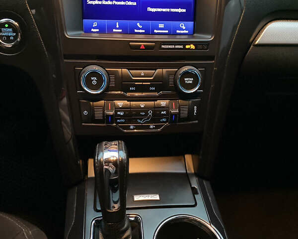 Синій Форд Експлорер, об'ємом двигуна 2.3 л та пробігом 167 тис. км за 13700 $, фото 20 на Automoto.ua