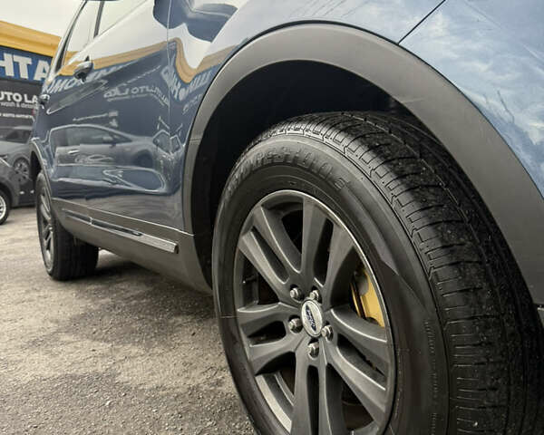 Синий Форд Эксплорер, объемом двигателя 3.5 л и пробегом 121 тыс. км за 23700 $, фото 3 на Automoto.ua