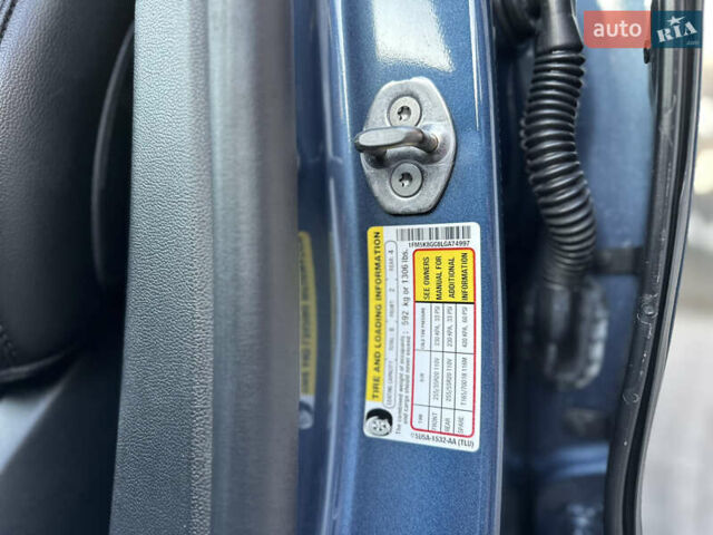 Синій Форд Експлорер, об'ємом двигуна 2.96 л та пробігом 106 тис. км за 30000 $, фото 45 на Automoto.ua