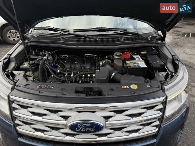 Синий Форд Эксплорер, объемом двигателя 3.5 л и пробегом 121 тыс. км за 23700 $, фото 12 на Automoto.ua