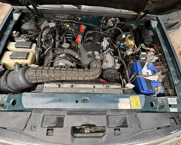 Зеленый Форд Эксплорер, объемом двигателя 3.96 л и пробегом 250 тыс. км за 3500 $, фото 4 на Automoto.ua