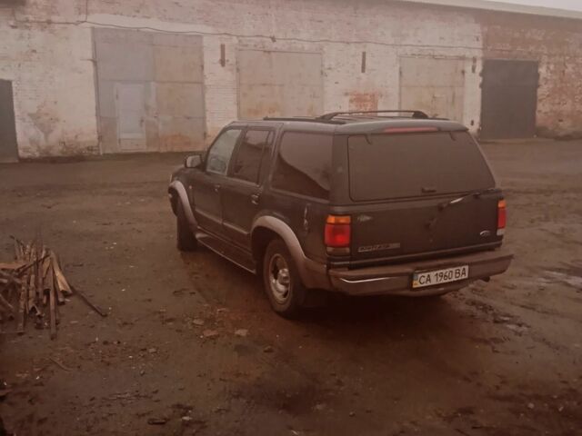 Зеленый Форд Эксплорер, объемом двигателя 4 л и пробегом 1 тыс. км за 1650 $, фото 4 на Automoto.ua