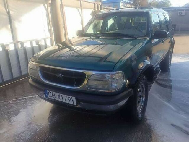 Зеленый Форд Эксплорер, объемом двигателя 4 л и пробегом 224 тыс. км за 1859 $, фото 3 на Automoto.ua