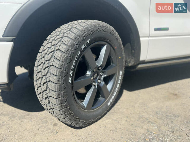 Белый Форд Ф-150, объемом двигателя 3.5 л и пробегом 262 тыс. км за 27000 $, фото 7 на Automoto.ua