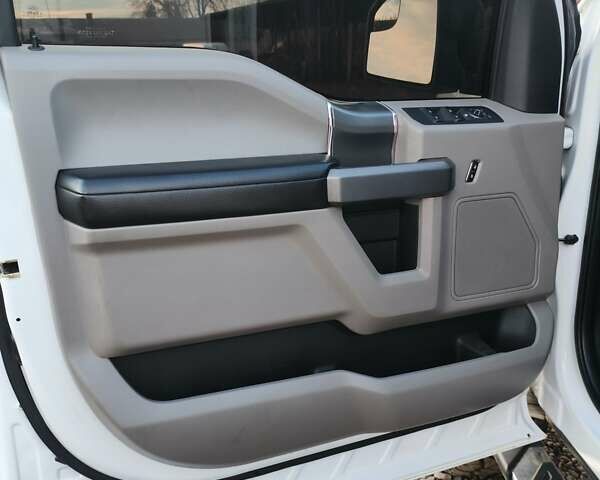 Белый Форд Ф-150, объемом двигателя 3.5 л и пробегом 180 тыс. км за 29000 $, фото 9 на Automoto.ua