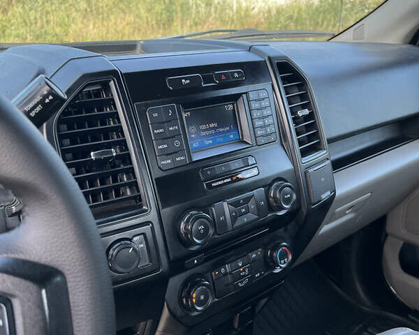 Белый Форд Ф-150, объемом двигателя 2.7 л и пробегом 192 тыс. км за 16700 $, фото 25 на Automoto.ua