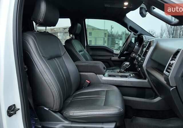 Белый Форд Ф-150, объемом двигателя 5 л и пробегом 140 тыс. км за 29990 $, фото 9 на Automoto.ua
