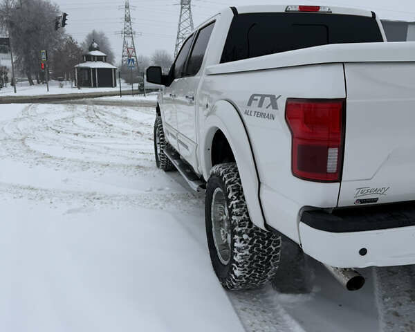 Білий Форд Ф-150, об'ємом двигуна 5 л та пробігом 160 тис. км за 52000 $, фото 9 на Automoto.ua