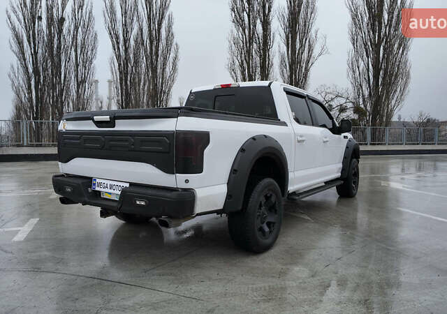 Белый Форд Ф-150, объемом двигателя 5 л и пробегом 140 тыс. км за 29990 $, фото 6 на Automoto.ua