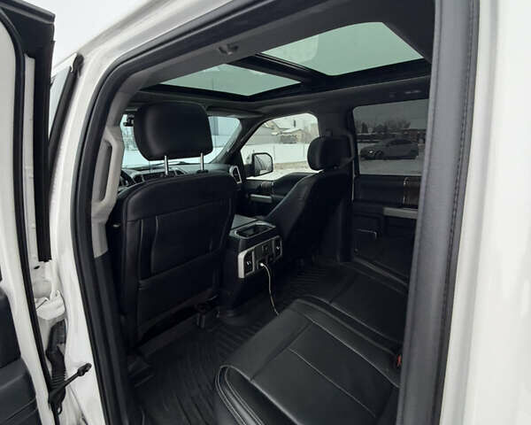 Білий Форд Ф-150, об'ємом двигуна 5 л та пробігом 160 тис. км за 52000 $, фото 16 на Automoto.ua