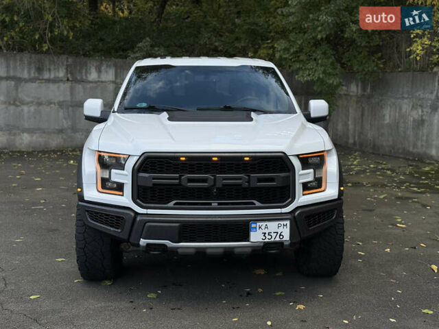 Форд Ф-150 2017 в Киеве на Automoto.ua Белый Форд Ф-150, объемом двигателя 3.5 л и пробегом 99 тыс. км за 53000 $, фото 2 на Automoto.ua