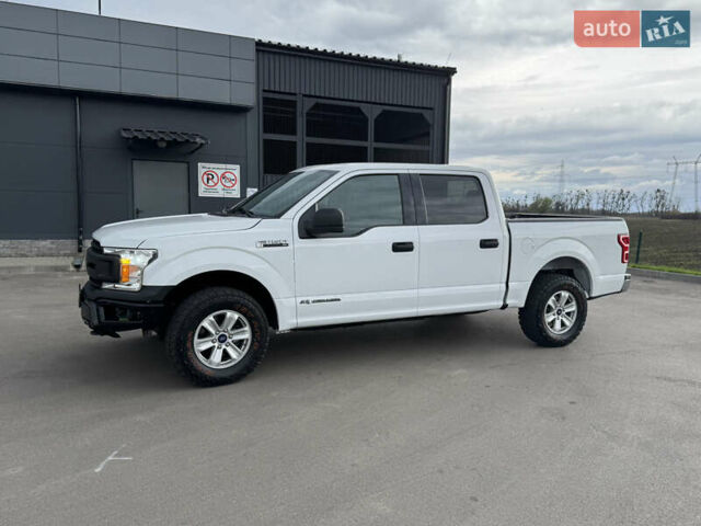 Білий Форд Ф-150, об'ємом двигуна 2.69 л та пробігом 145 тис. км за 31000 $, фото 8 на Automoto.ua