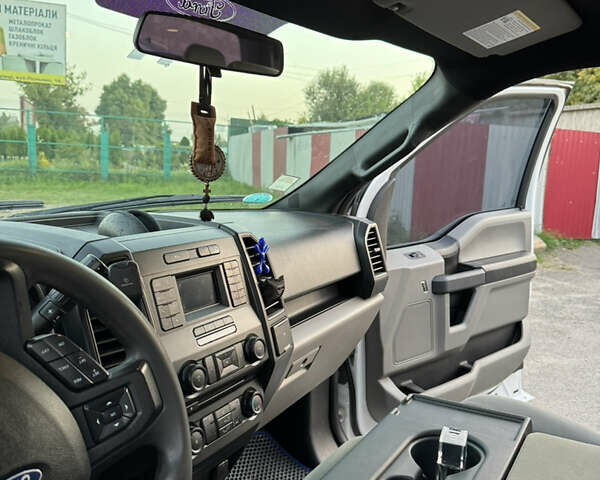 Белый Форд Ф-150, объемом двигателя 2.7 л и пробегом 193 тыс. км за 26500 $, фото 13 на Automoto.ua