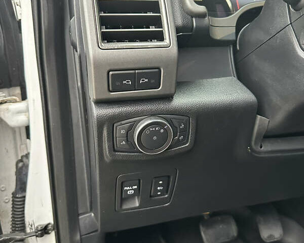 Белый Форд Ф-150, объемом двигателя 3.5 л и пробегом 105 тыс. км за 65000 $, фото 38 на Automoto.ua