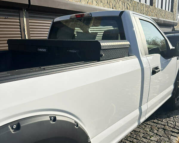 Белый Форд Ф-150, объемом двигателя 3.34 л и пробегом 182 тыс. км за 28000 $, фото 9 на Automoto.ua