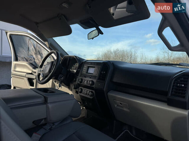 Белый Форд Ф-150, объемом двигателя 2.7 л и пробегом 46 тыс. км за 24000 $, фото 46 на Automoto.ua